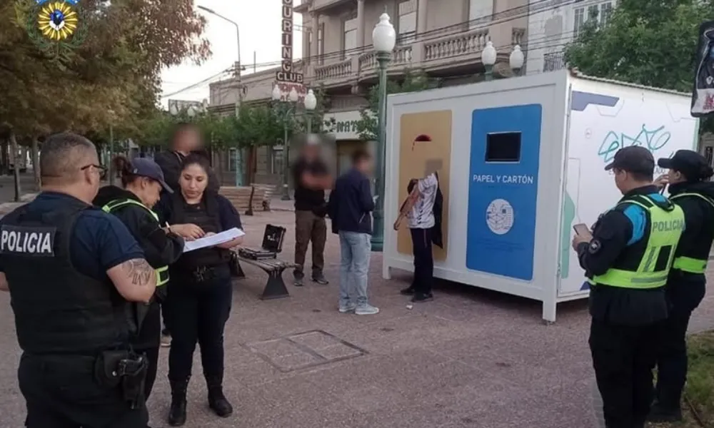 Procedimiento en la peatonal Gazin de Trelew