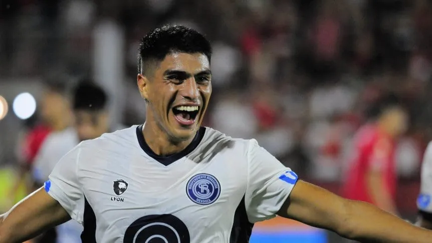 Mauro Peinipil jugador de Independiente Rivadavia.