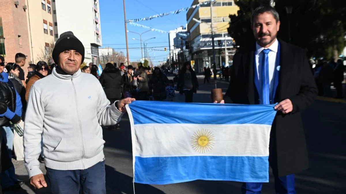 Merino “La recuperación de estos desfiles es el abrazo de una ciudad entera”