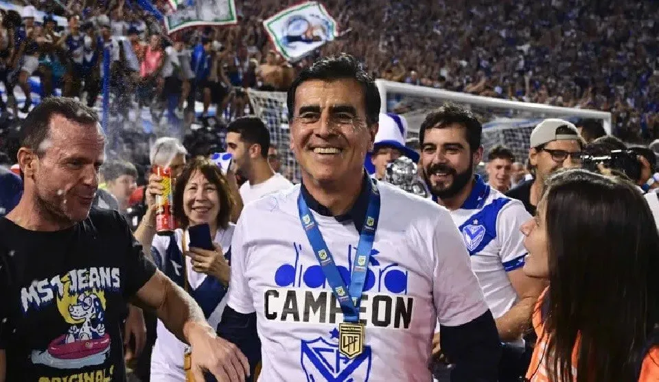 GUSTAVO QUINTEROS