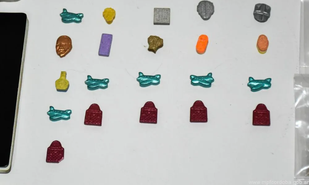 Cayó un DJ en Córdoba por vender 'caramelos locos'