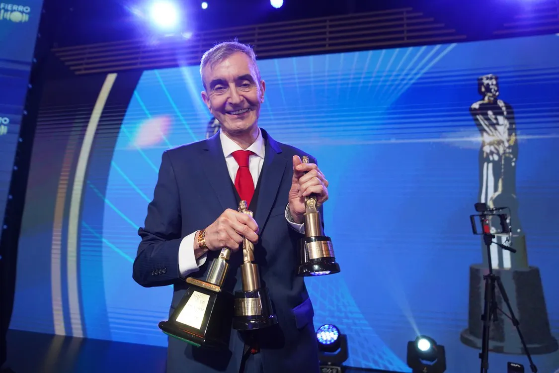 Martin Fierro de Oro en AM para Nelson Castro