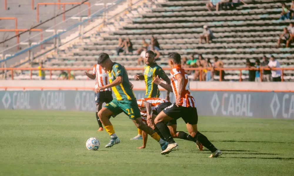 Aldosivi frente a Estudiantes