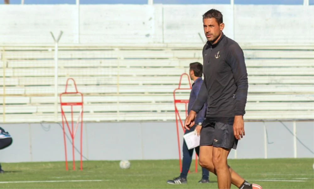 La derrota 4-3 frente a Kimberley dejó dudas en su ciclo.