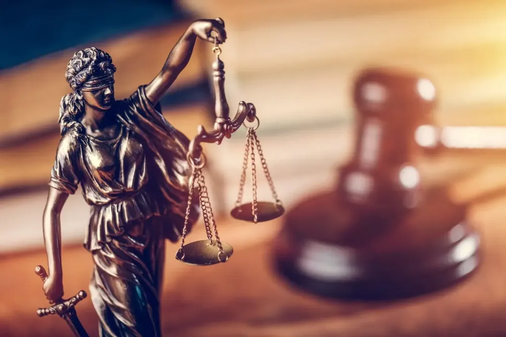 Justicia ciega o no