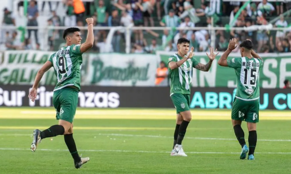 Banfield derroto a Racing
