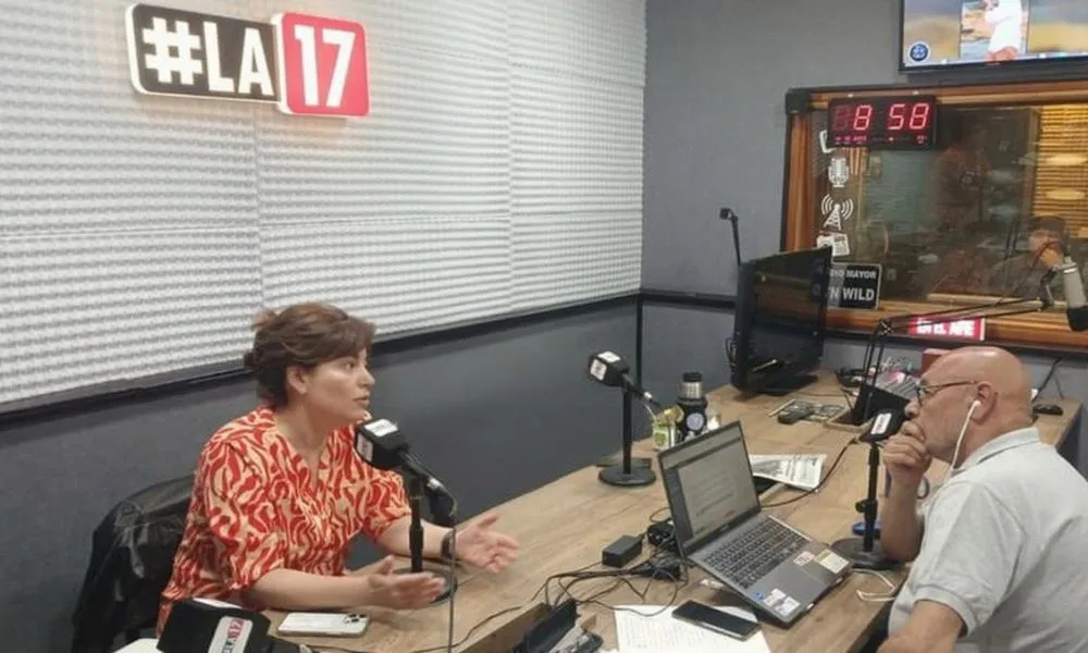 Ana Clara Romero en los estudios de LA17