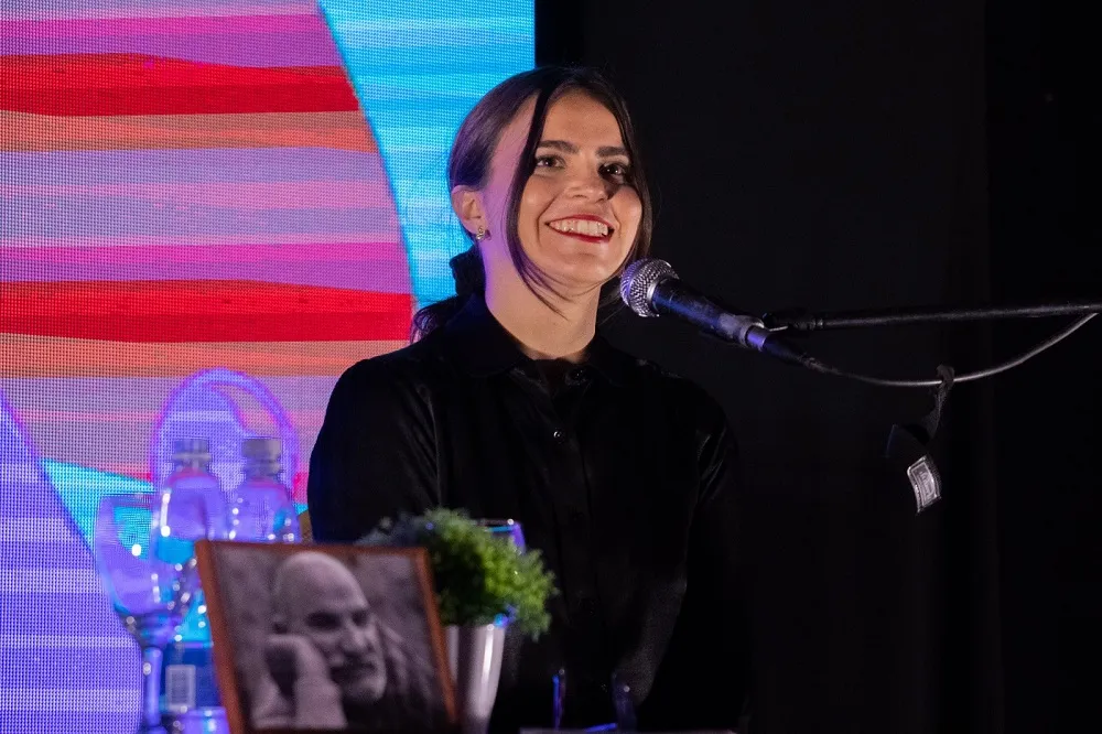 Charla Tajes (1)_11zon