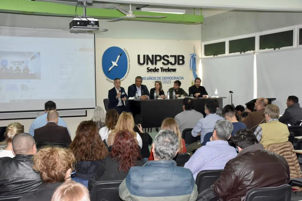 jornada Patagonica de comunicación y política 1