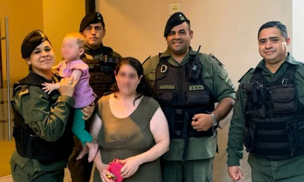 Gendarmes asistieron a una beba con asfixia y la trasladaron de urgencia