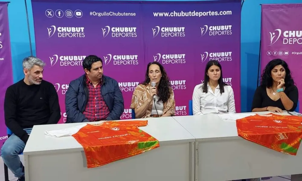 Se viene una carrera en Pirámides