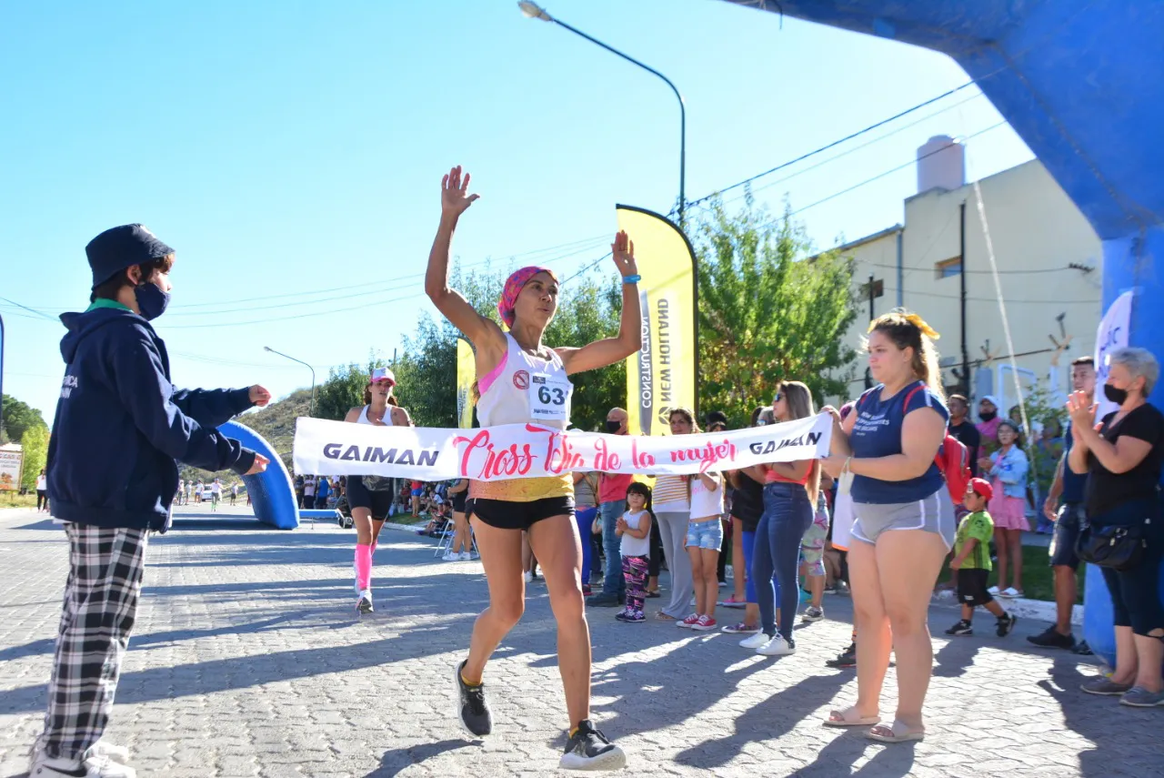 Gaiman y el Cross de la mujer