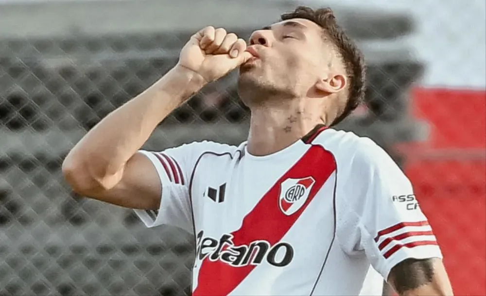 El equipo de Gallardo ganó en cancha de Barracas