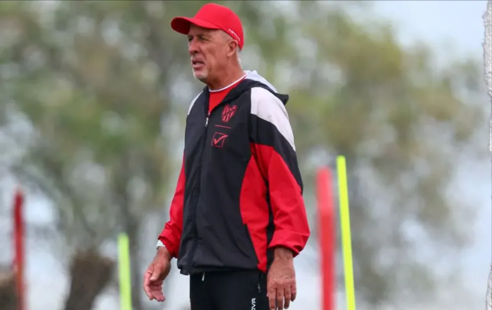 Instituto recibe a Lanús este domingo a las 20.15