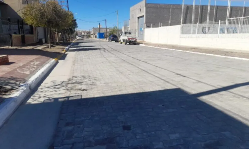 Adoquinado calle Misiones