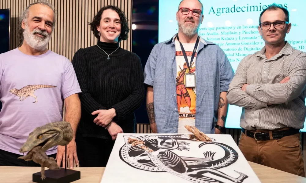 Especialistas que participaron de la investigación que permitió identificar una nueva especie de cocodrilo terrestre