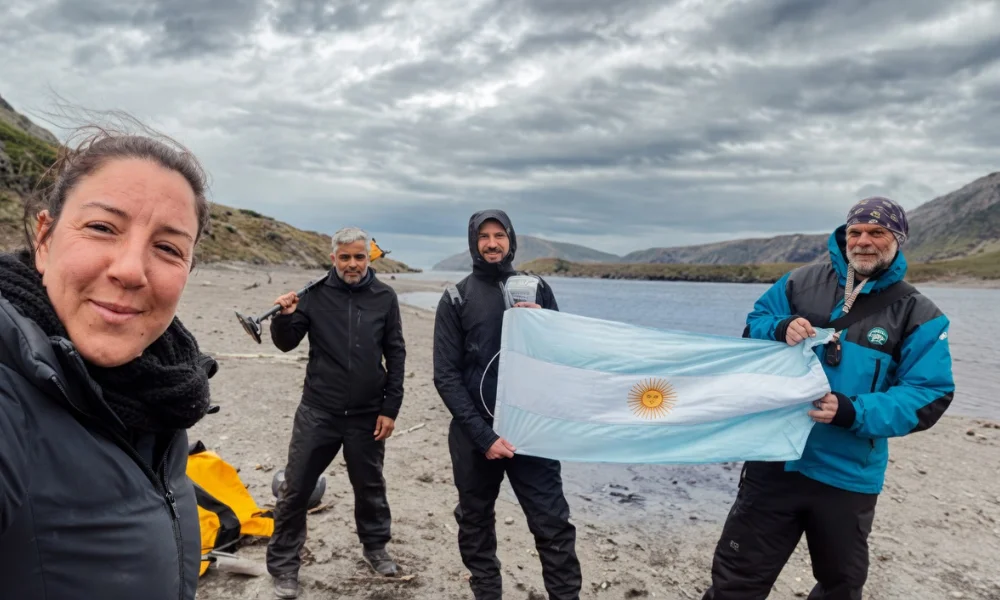 Un territorio al que solo se accede atravesando aguas complejas.