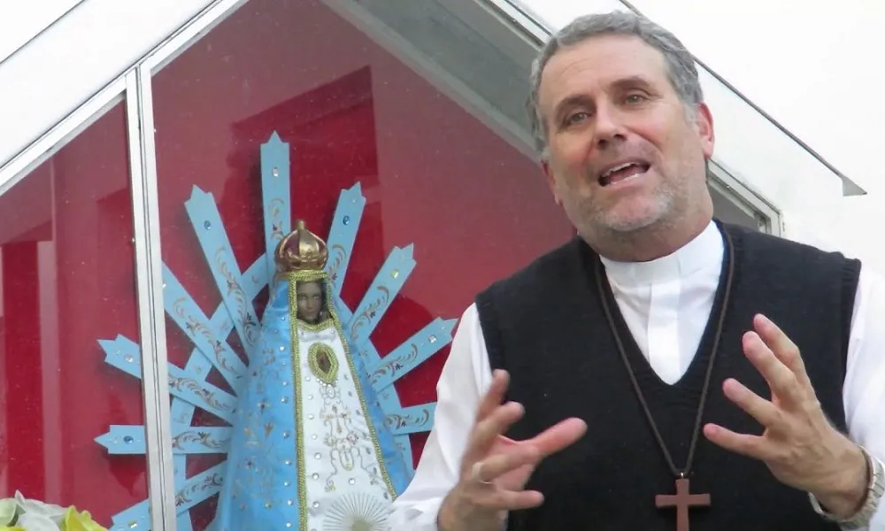 Obispo Roberto Chobi Alvarez