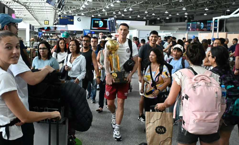 Embolsó casi dos millones de dólares por el título continental.