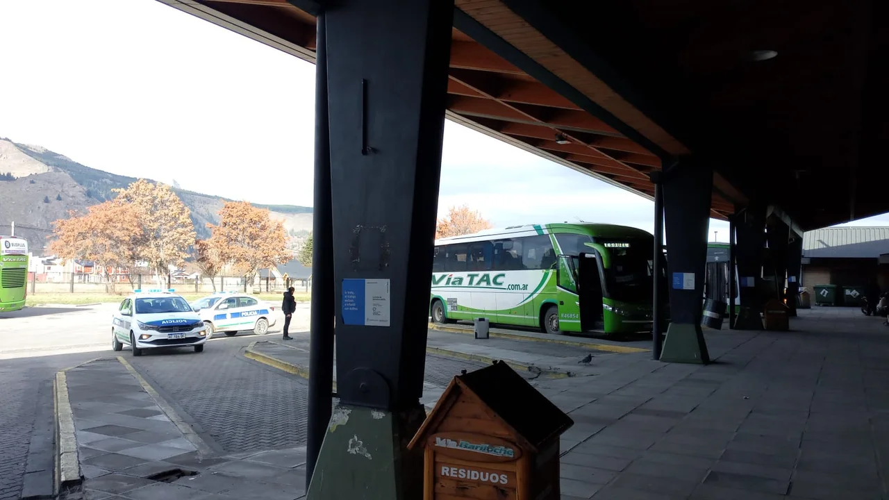 terminal esquel