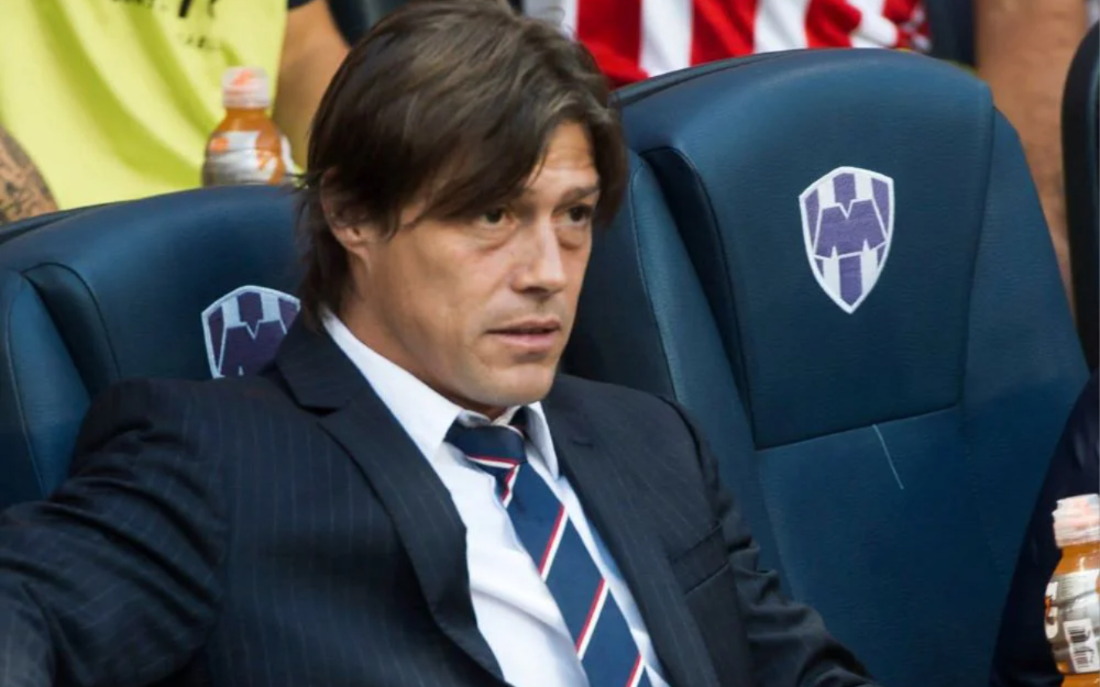 El entrenador argentino volverá a la Liga MX con un contrato por dos temporadas.