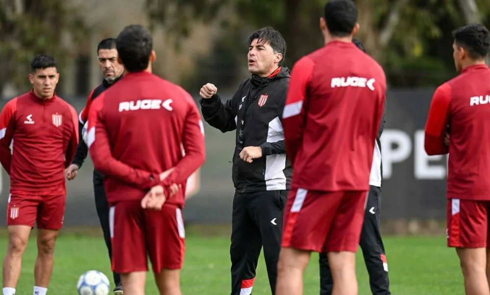 Alexander Medina. Foto Club Estudiantes de La Plata. (2)