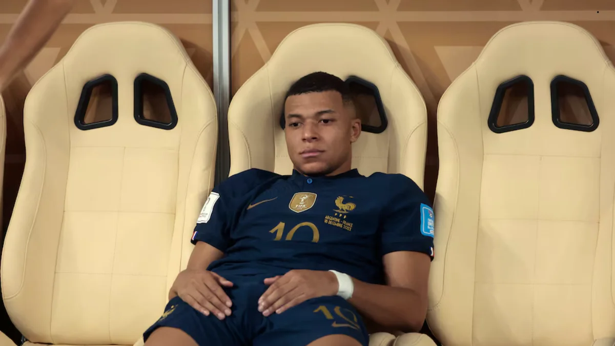 La decepción de Kylian Mbappe tras perder la final del Mundial de Fútbol Qatar 2022 ante Argentina (EFE Juan Ignacio Roncoroni)