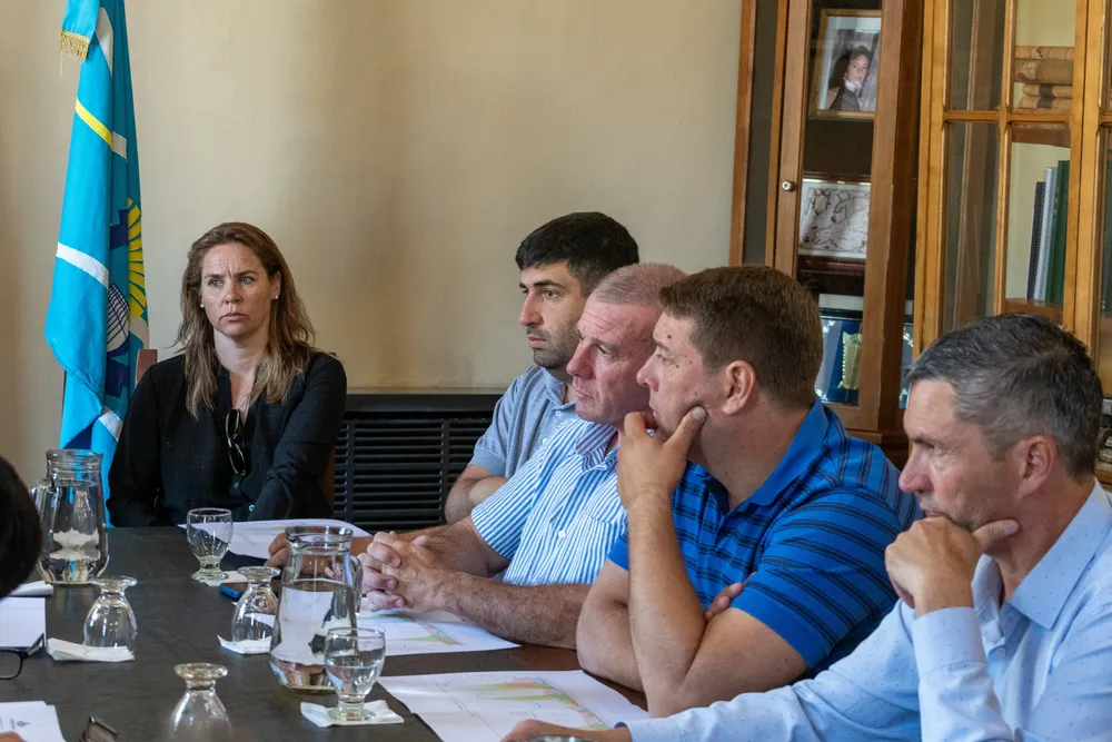 El IPA convocó a James e intendentes valletanos para trabajar en el monitoreo y la limpieza del río