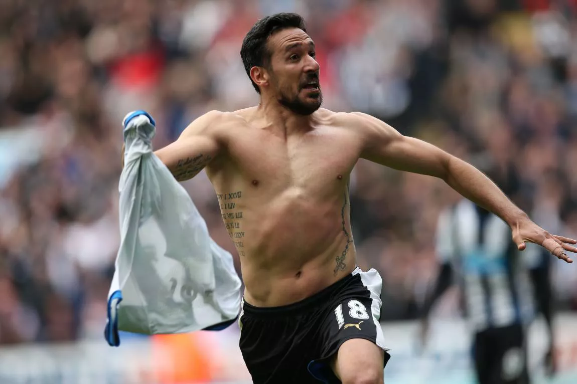 JONÁS GUTIÉRREZ LE GANÓ UN JUICIO MILLONARIO AL NEWCASTLE