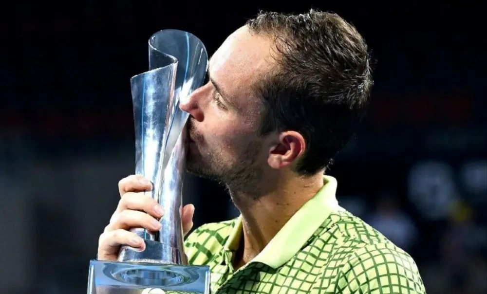 El tenista ruso venció a Brandon Nakashima en la final, sumó otro trofeo ATP