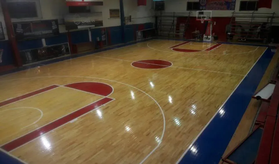 Ferro cumple 72 años y sostiene una identidad ligada al origen ferroviario