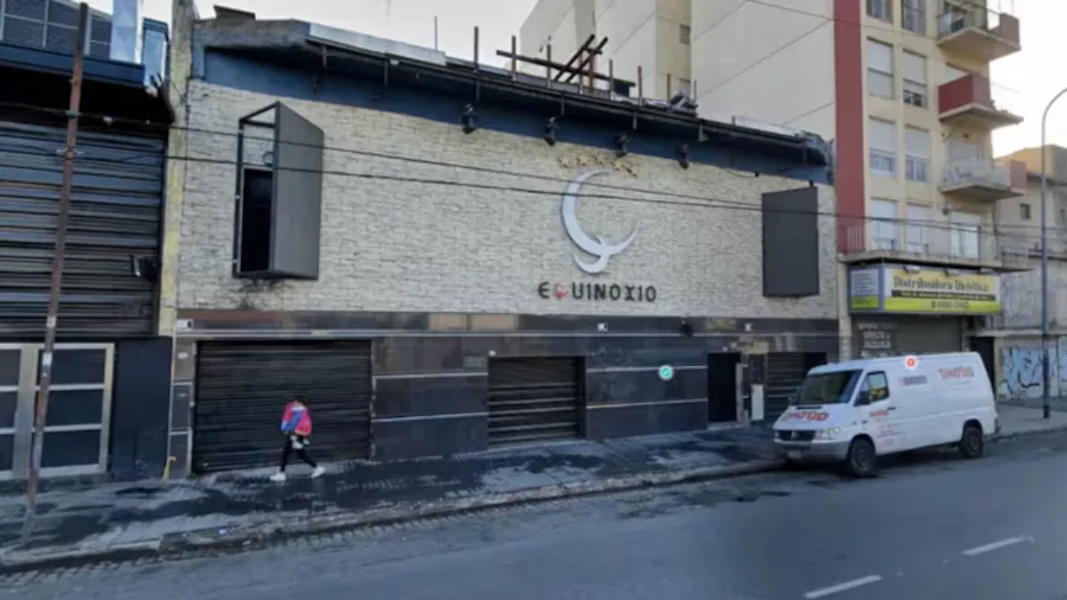 Un joven de 19 años murió tras ir a su departamento con tres chicas que conoció en un boliche lo desvalijaron. (Foto Google Street View).