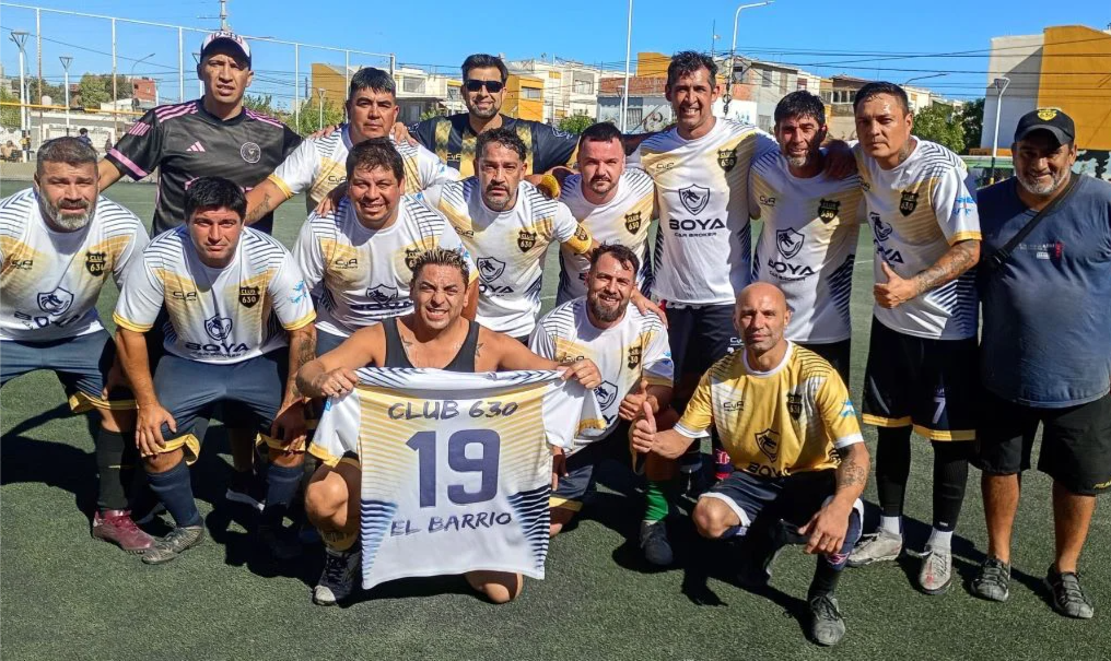 El torneo homenaje a Juan Alarcón puso primera con triunfos abultados.