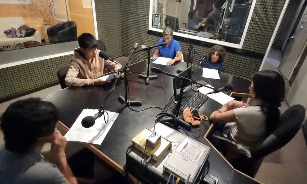 Taller de radio para adolescentes en Madryn