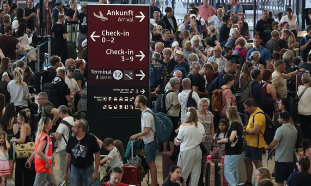 Aeropuerto colpasado imagen X Revista Semana