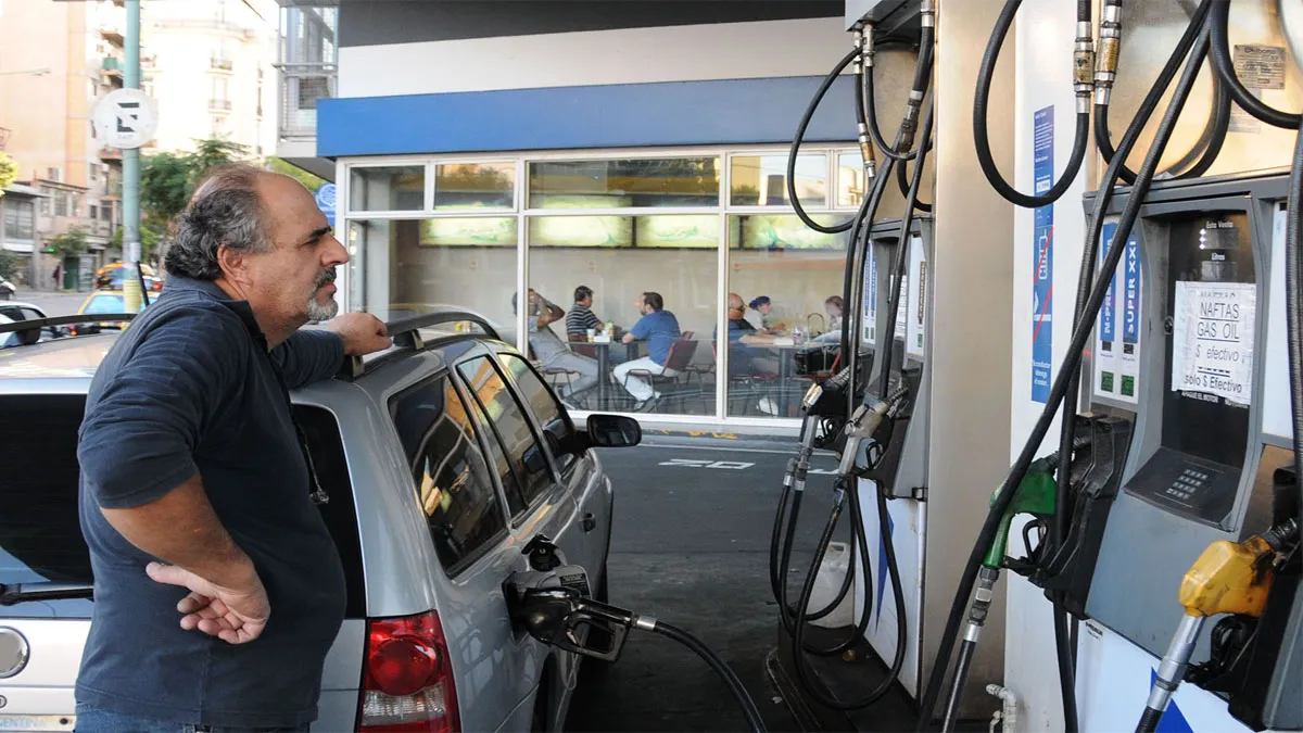 Aumentan los combustibles