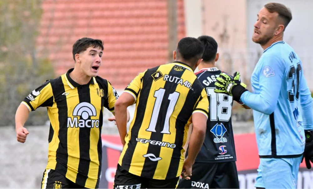 El Aurinegro ganó 3-1 ante Independiente y aprovechó el empate entre Gaiman y Germinal.