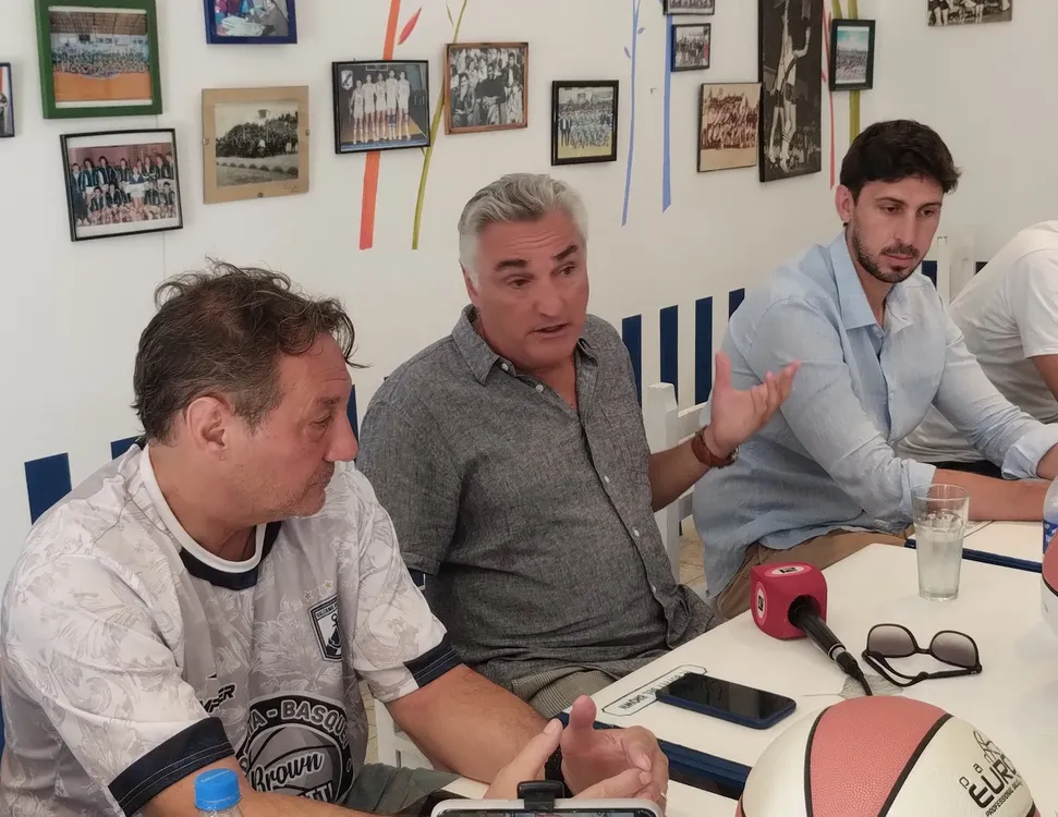 JULIO LAMAS: "PARA MÍ LOS CHICOS Y LOS CLUBES SON SAGRADOS"