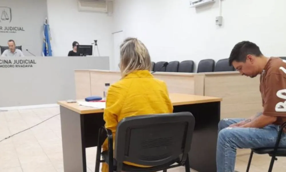 acusado por el crimen de su hermano