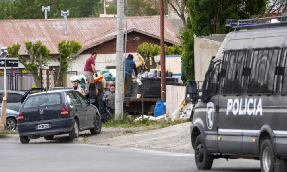 Desalojan a una familia