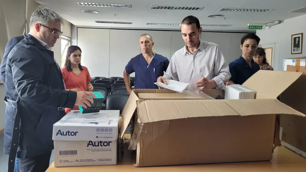 Gobierno entrego material al hospital Isola