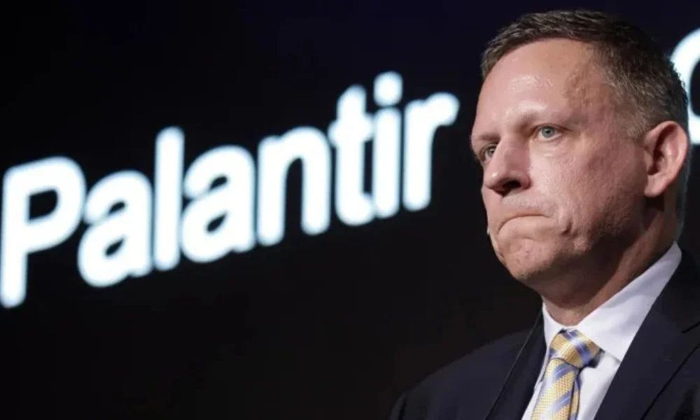 La presencia de Peter Thiel en Argentina activó interpretaciones que van mucho más allá de una visita empresarial.