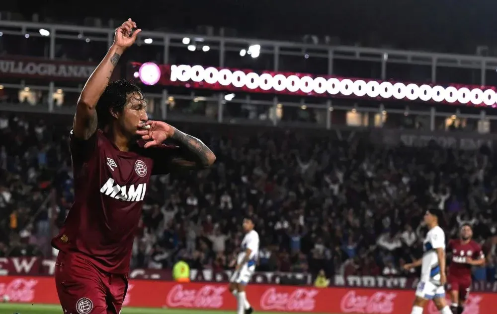 El equipo de Pellegrino quedó como único puntero del Grupo B