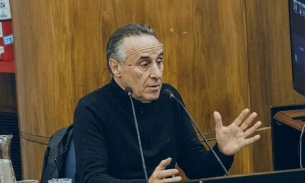 César Silva, encargado del edificio