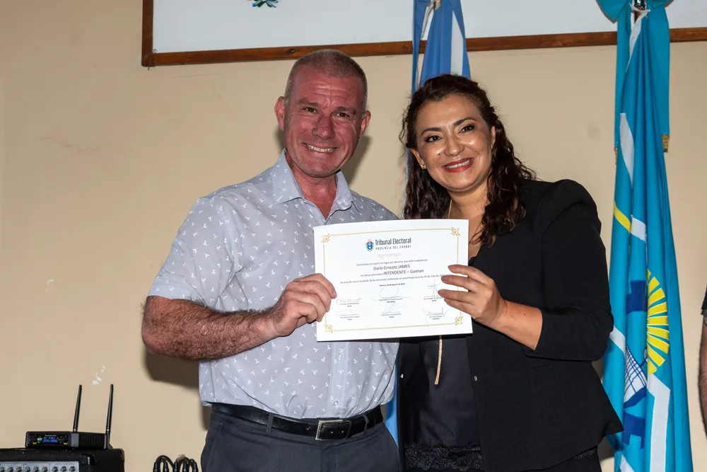 Intendente Dario James