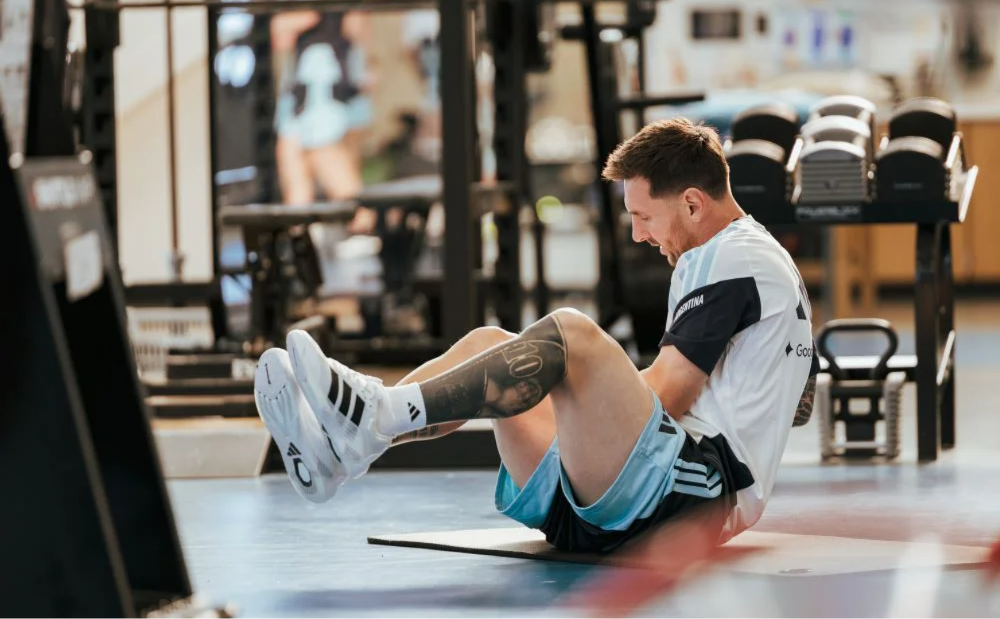 La Selección Argentina realizó su primera práctica en Kansas City con varios futbolistas bajo seguimiento médico.