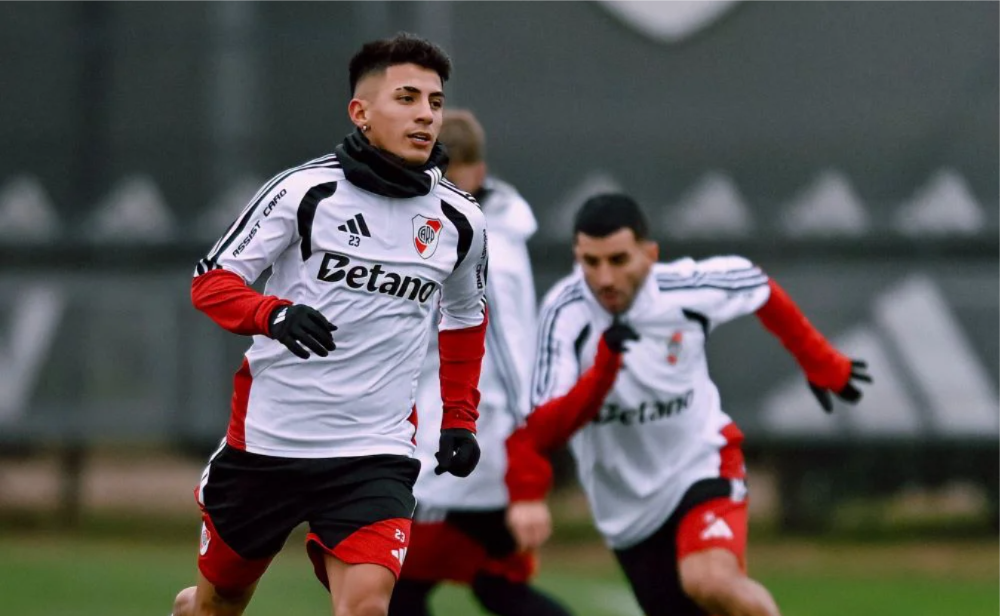 Thiago Almada. Foto Club Atlético River Plate Oficial.