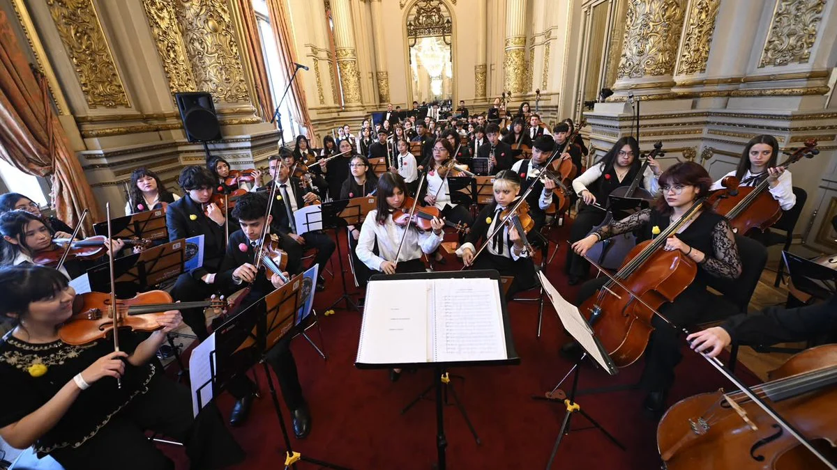 Orquesta del Barrio Inta en el Colón