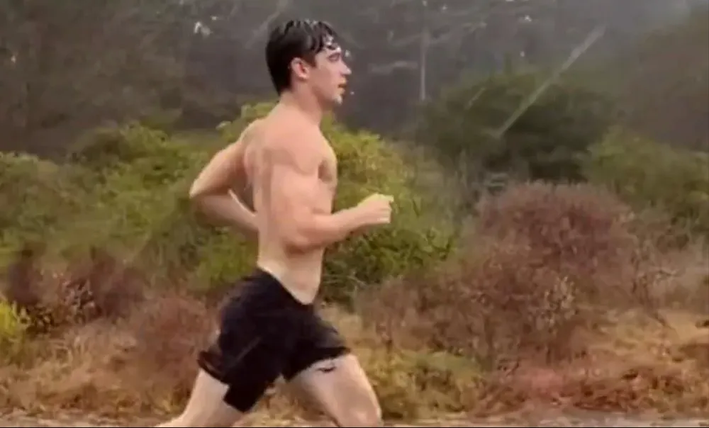 El piloto argentino impactó en redes con su notable cambio físico