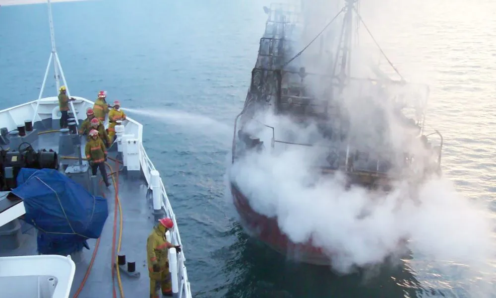 Recomendaciones para prevenir incendios en embarcaciones